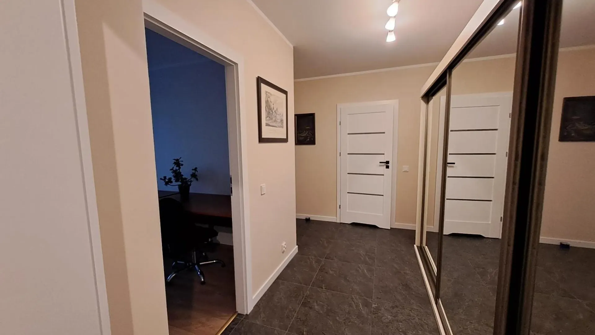 Komfortowy Apartament- 1 Salon, 3 Sypialnie, 2 Lazienki W Gdansku Apartman
