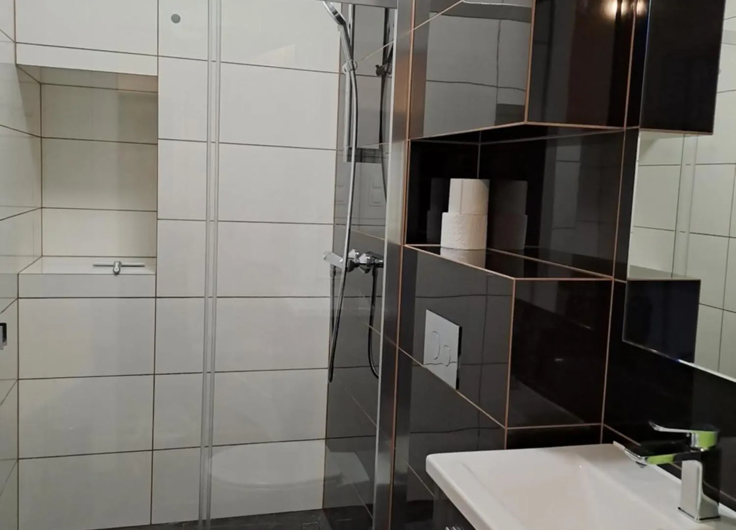 Komfortowy Apartament- 1 Salon, 3 Sypialnie, 2 Lazienki W Gdansku Lengyelország