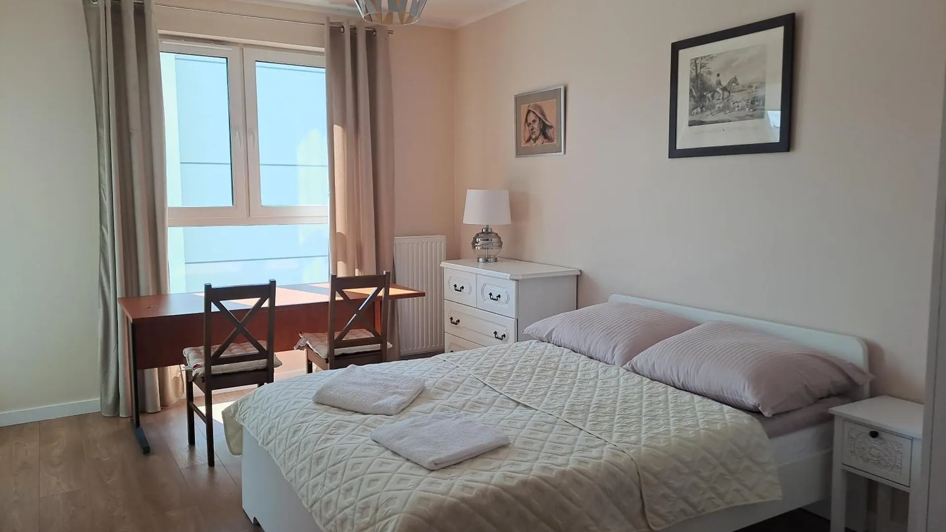 Apartament Komfortowy Apartament- 1 Salon, 3 Sypialnie, 2 Lazienki W Gdansku